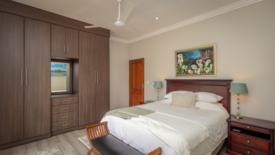 3 Bedroom Property for Sale in The Coves North West